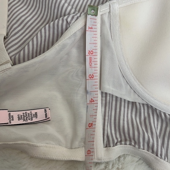 Victoria’s Secret crop top/ Bustier size 36DD built in bra, detachable straps - Picture 13 of 15